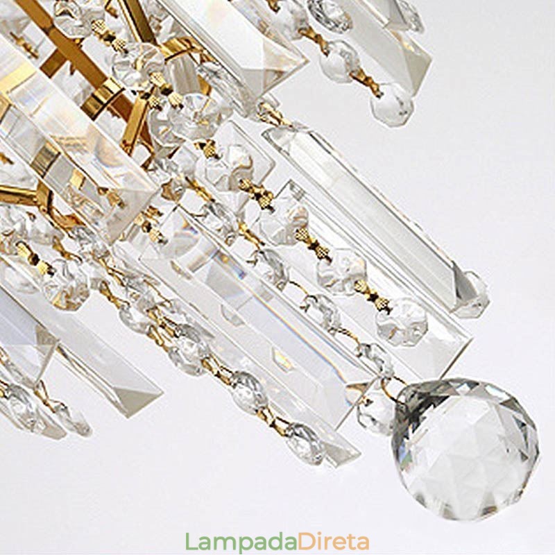 Lustre moderno e elegante de cristal com pingente cônico