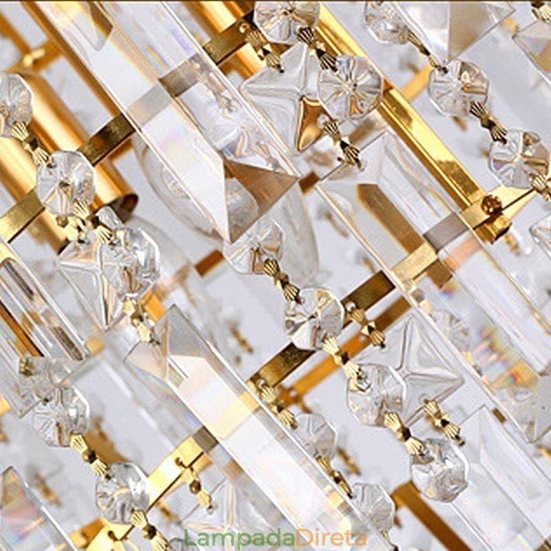 Lustre moderno e elegante de cristal com pingente cônico