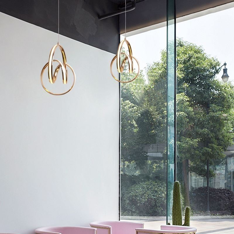 Luminária pendente minimalista moderna com torção circular única e luminária de ilha