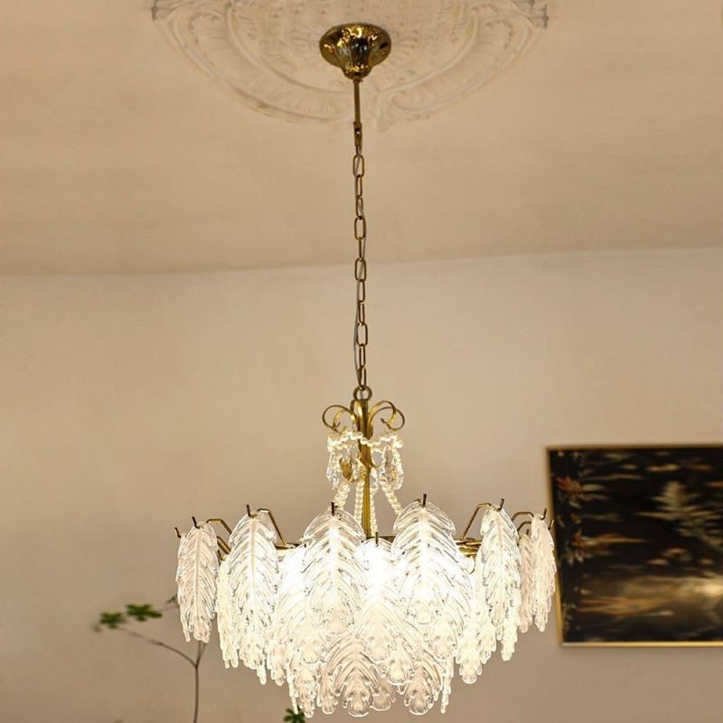 Elegante luminária pendente de vidro com folhas
