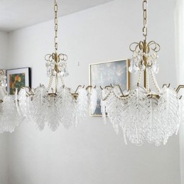 Elegante luminária pendente de vidro com folhas