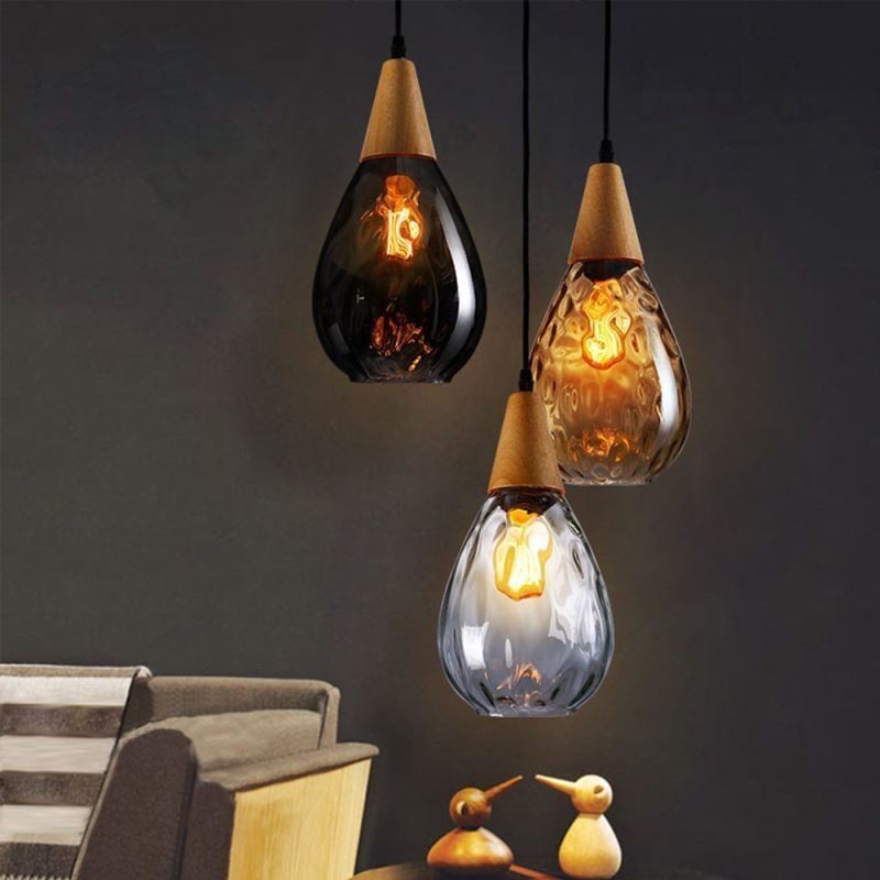 Luminária pendente em forma de lágrima com abajur de vidro