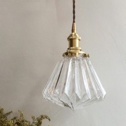 Luminária pendente de vidro com nervuras em diamante transparente