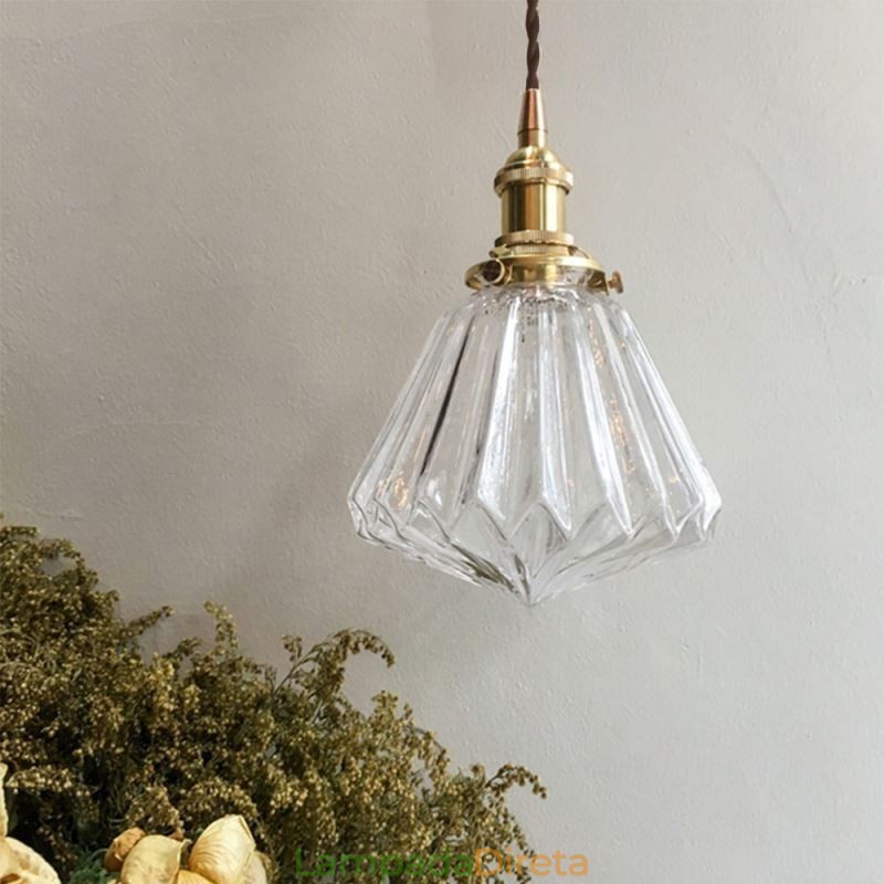 Luminária pendente de vidro com nervuras em diamante transparente
