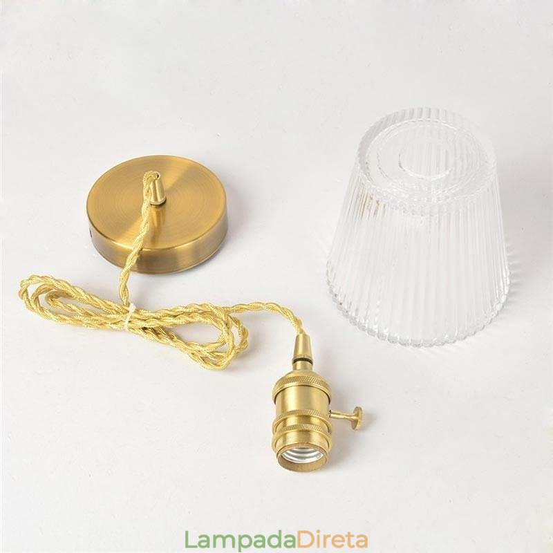 Luminária pendente de vidro com nervuras de latão, cone de abajur com interruptor giratório