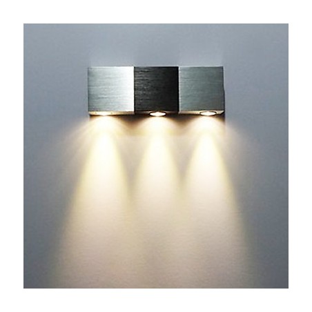 Luminária de parede moderna com corpo retangular de alumínio com luz difusora Luminária de parede moderna com corpo retangular de alumínio com luz difusora