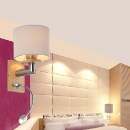 Luminária de parede One Light com luz de leitura