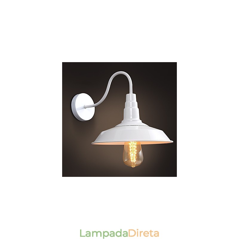 Restaurando os modos antigos é a velha lâmpada de rua, varanda, corredor, pote de ferro forjado, luminária de parede