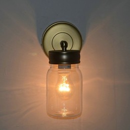 Luminária de parede rústica em formato de garrafa
