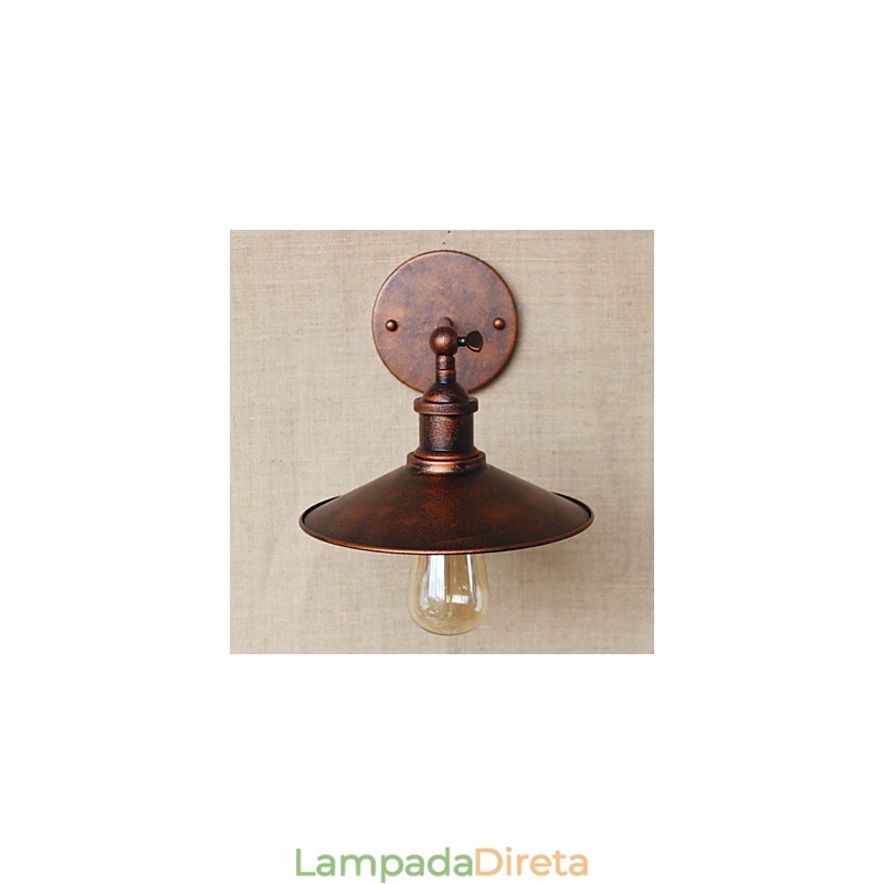 Vila de estilo industrial minimalista em frente ao corredor da igreja, arandela decorativa de bronze vermelho, guarda-chuva nostálgico