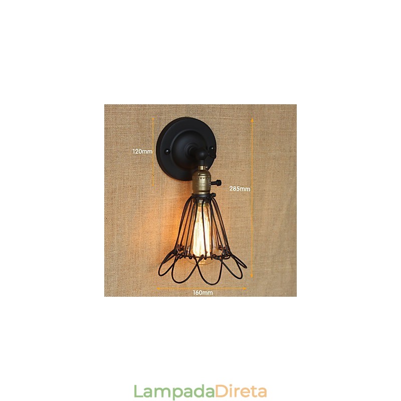 Aplique decorativo de parede estilo industrial americano cerca de malha de ferro