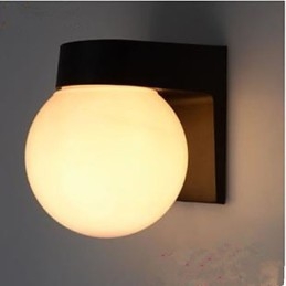 Luminária de parede em concha acrílica