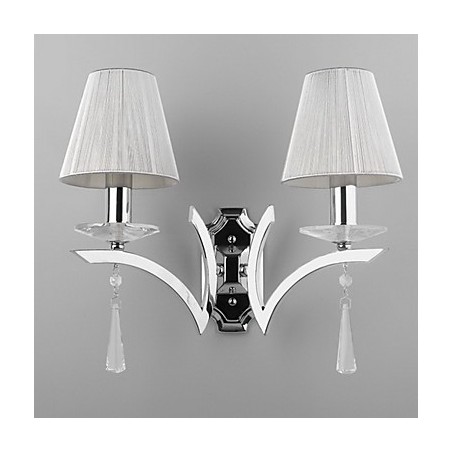 Elegante Luminária de Parede com 2 Luzes Gotas de Cristal Decoradas Elegante Luminária de Parede com 2 Luzes Gotas de Cristal Decoradas