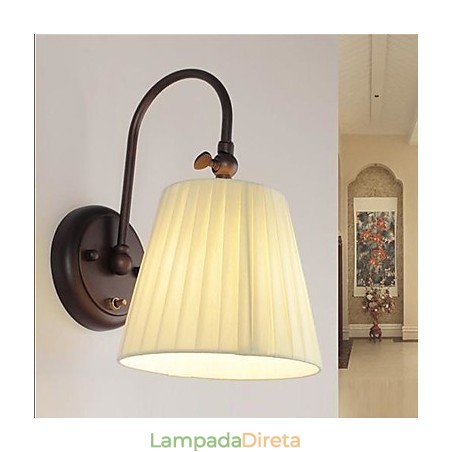 Luminária de parede de ferro com cúpula de tecido em 1 luz Luminária de parede de ferro com cúpula de tecido em 1 luz