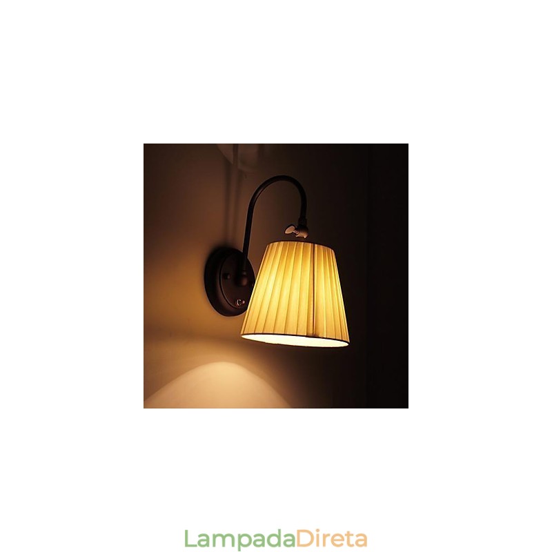 Luminária de parede de ferro com cúpula de tecido em 1 luz