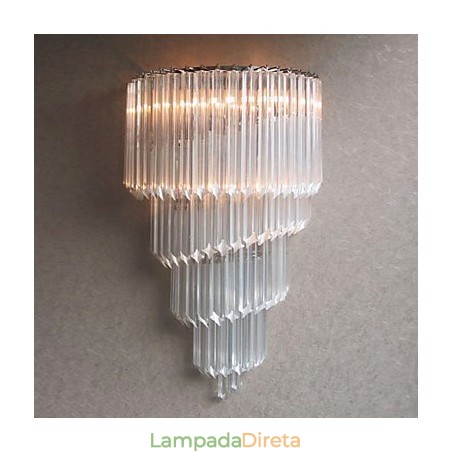 Luminária de parede com acabamento cromado, faixas de cristal e 3 luzes Luminária de parede com acabamento cromado, faixas de cristal e 3 luzes