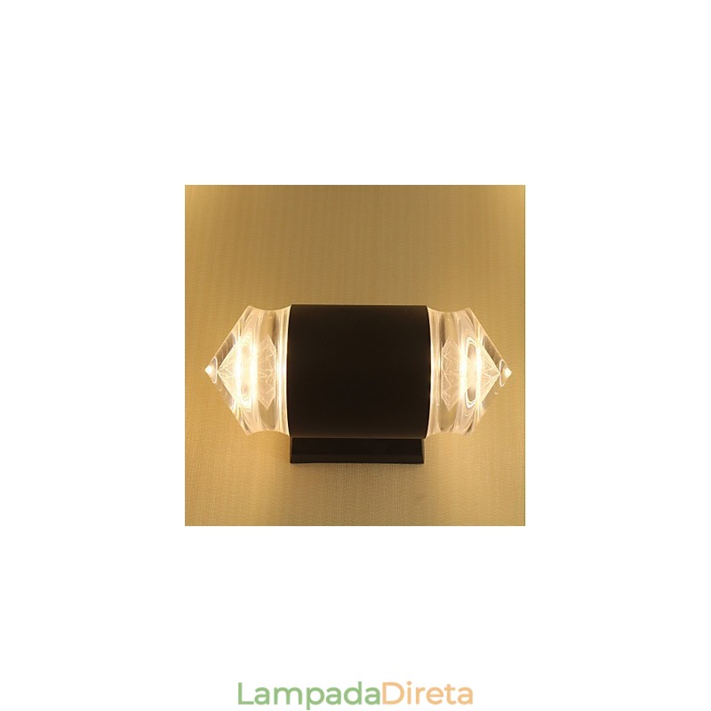 Recurso simples integrado para arandelas de parede com luz ambiente