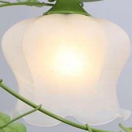 Dia dos Namorados As flores e plantas do Rose Garden absorvem a luz da cúpula