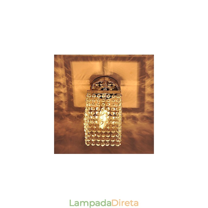 Pintura em estilo moderno e contemporâneo de cristal em miniatura com montagem embutida