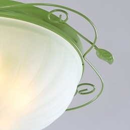 Flores e plantas de jardim do Dia dos Namorados absorvem luz de cúpula