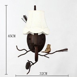Luminária de parede vintage de metal com pássaro de resina e pinha da América do Norte, adequada para sala de estar, sala de jantar, luminária de parede
