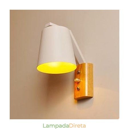 Personalidade criativa, interruptor de lâmpada de cama de ferro de madeira quente com estudo de corredor nórdico Personalidade criativa, interruptor de lâmpada de cama de ferro de madeira quente com estudo de corredor nórdico