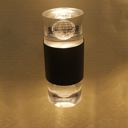 Recurso simples integrado para arandelas de parede com luz ambiente