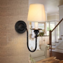 Apliques de parede clássicos tradicionais de luz única para interiores