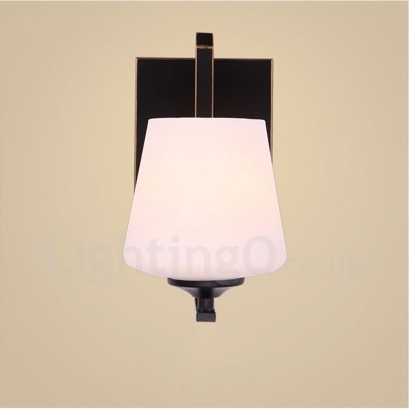Apliques de parede clássicos tradicionais de luz única para interiores