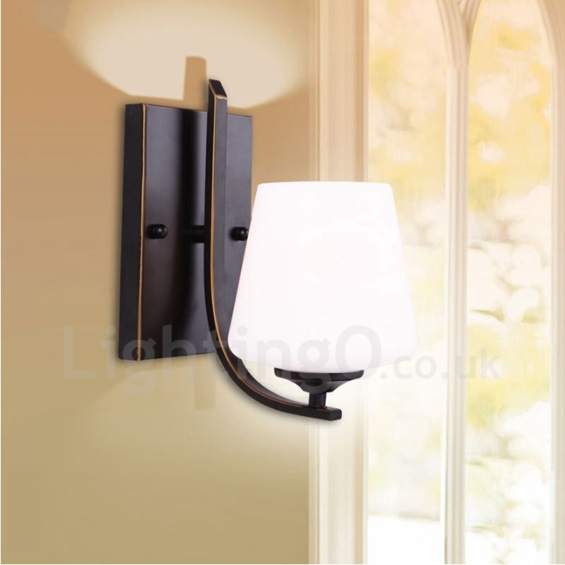 Apliques de parede clássicos tradicionais de luz única para interiores