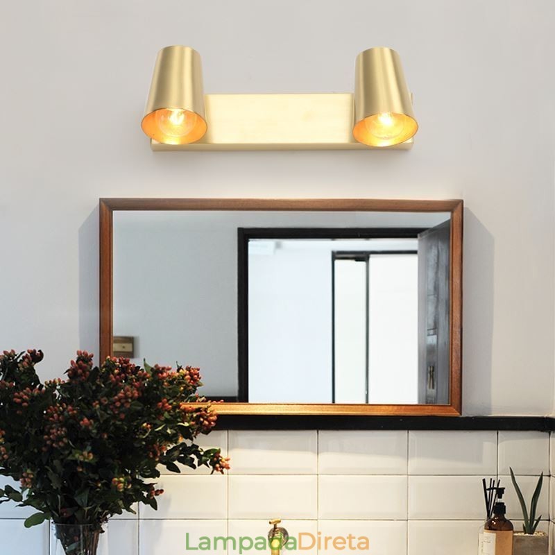 Luminária de parede com foco de luz frontal de espelho de latão nórdico