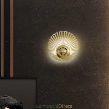 Luminária de parede nórdica de latão vazada com formato redondo