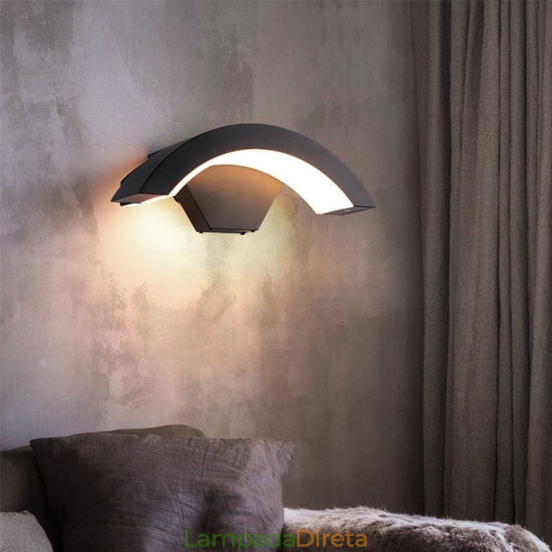 Luminária de parede minimalista de alumínio para jardim, à prova d'água, em formato de crescente