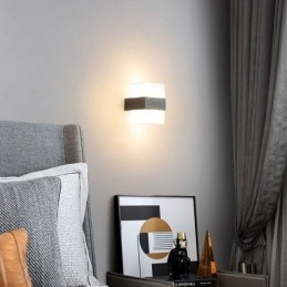 Luminária de parede minimalista acrílica à prova d'água para pátio