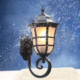 Luminária de parede europeia retrô para áreas externas, luz de parede de vidro fosco à prova d'água de cabeça única