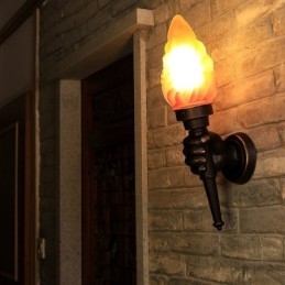 Luminária de parede europeia retrô para exterior à prova d'água em forma de tocha
