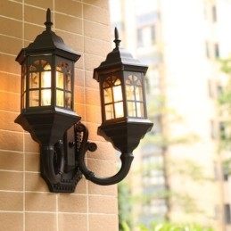 Aplique de parede europeu para exterior à prova d'água com luz de parede de castelo duplo