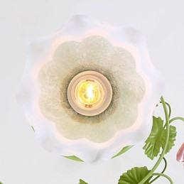 Dia dos Namorados As flores e plantas do Rose Garden absorvem a luz da cúpula