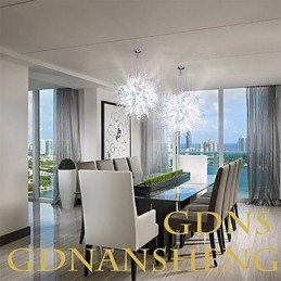 Lustre pendente de cristal globo em metal cromado
