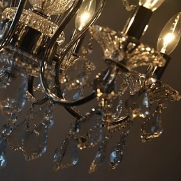 Lustre de cristal cromado clássico tradicional em metal
