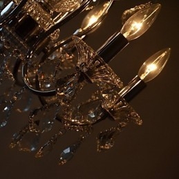 Lustre de cristal cromado clássico tradicional em metal