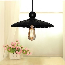 Pingente de metal tipo guarda-chuva preto vintage médio com uma luz