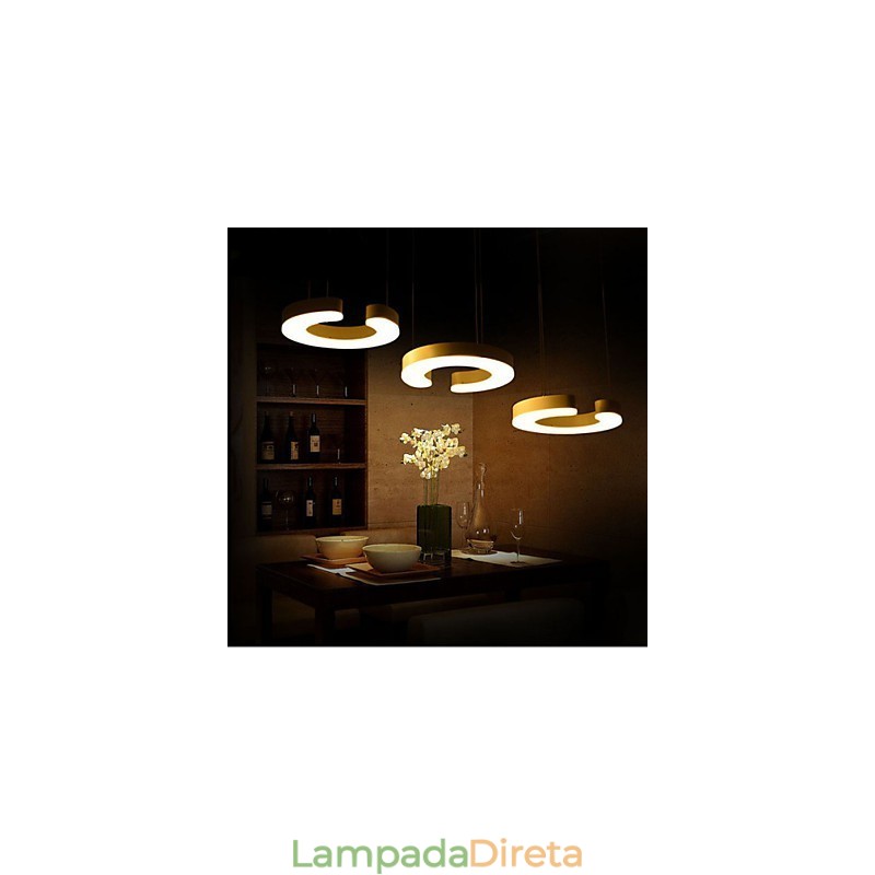 Lustre de acrílico tipo C Three Chandelier