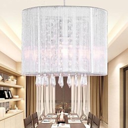 Lustre de cristal de pano prateado